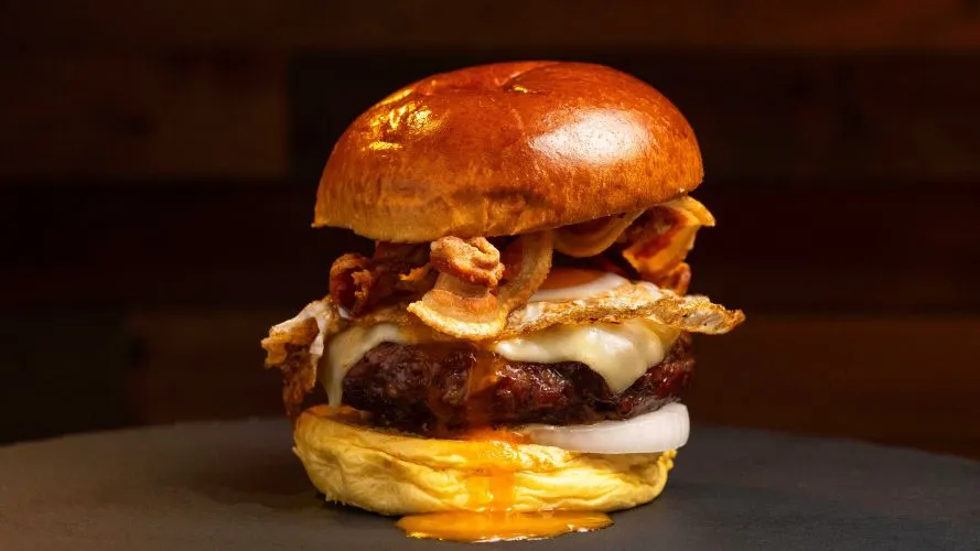 Hamburguesa de Huevo y panceta